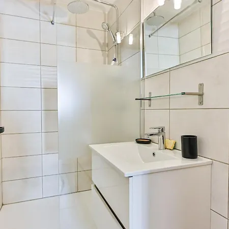L Ambition Marine Apartment